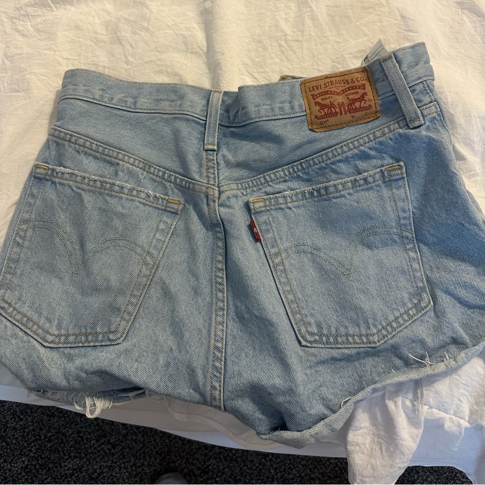 women’s levi shorts